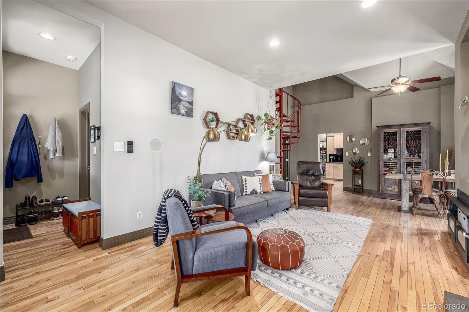 MLS Image #6 for 107 w cedar avenue,denver, Colorado
