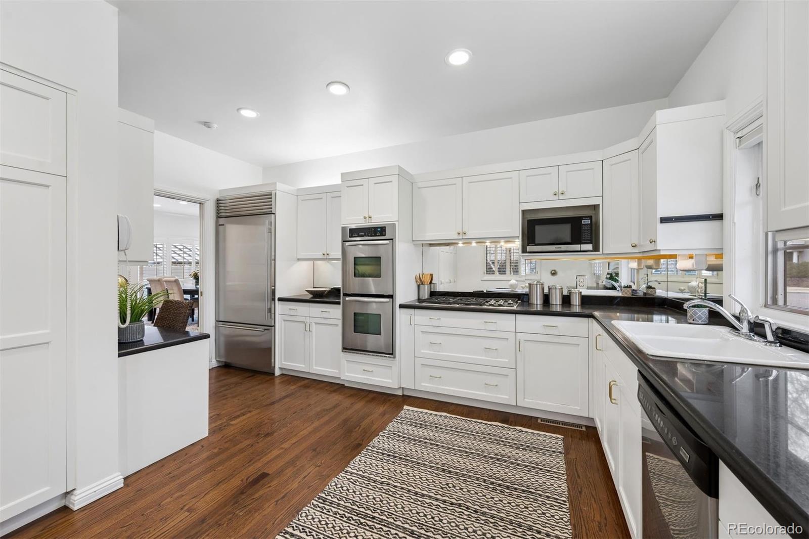 MLS Image #16 for 390  saint paul street,denver, Colorado