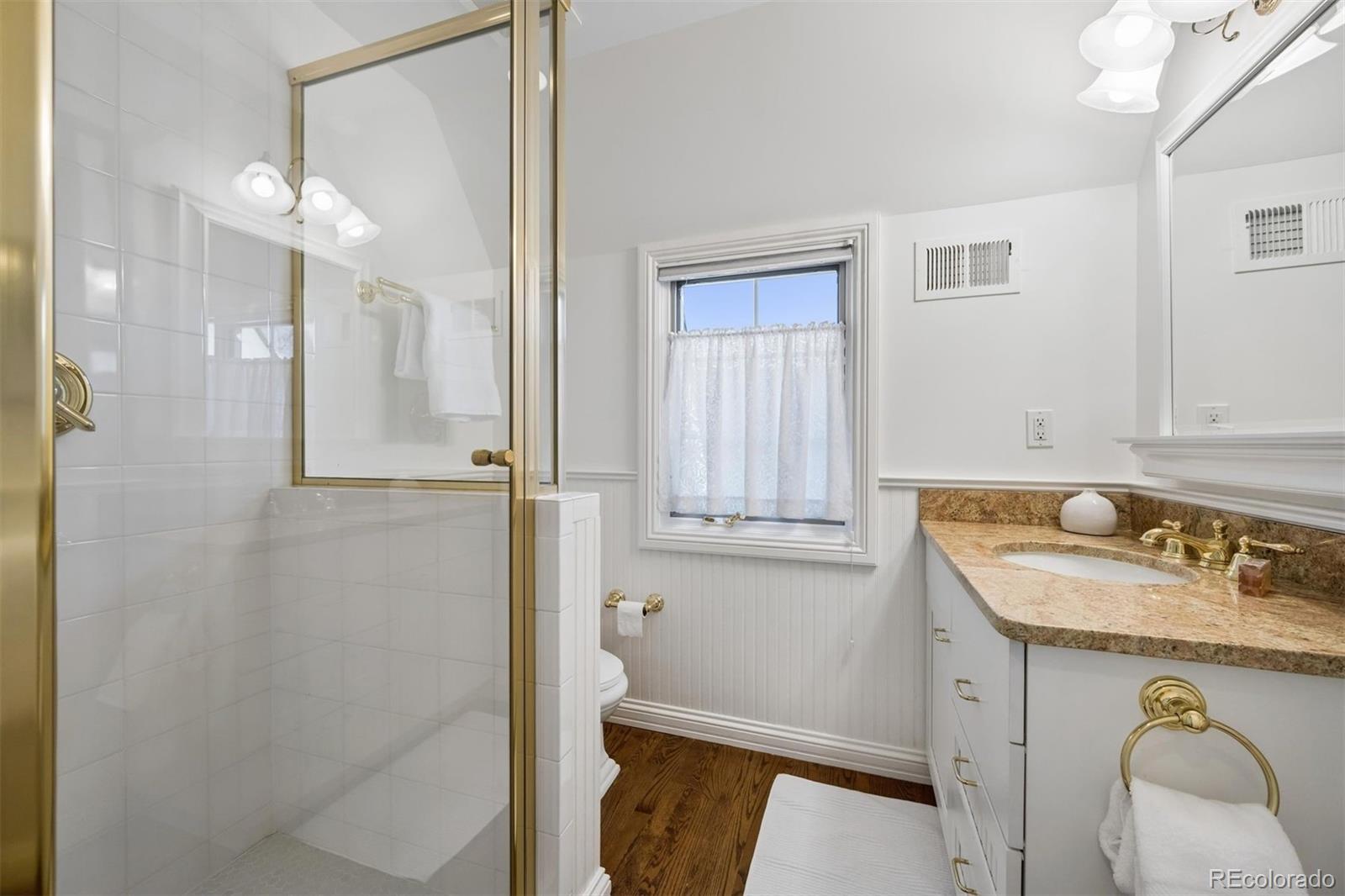 MLS Image #33 for 390  saint paul street,denver, Colorado