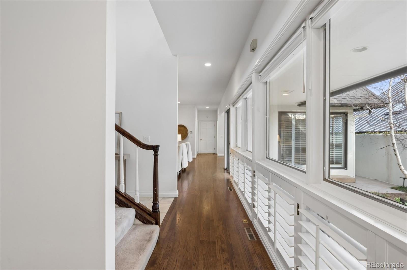 MLS Image #6 for 390  saint paul street,denver, Colorado