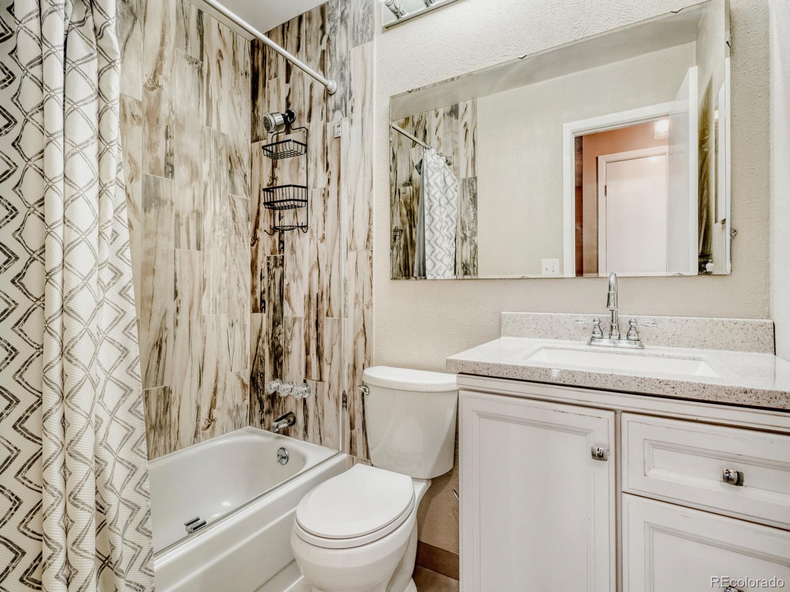 MLS Image #10 for 3196 s olathe way,aurora, Colorado
