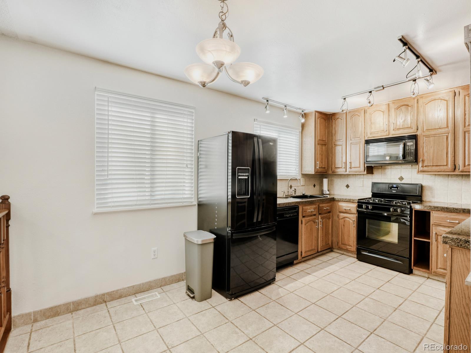 MLS Image #5 for 3196 s olathe way,aurora, Colorado