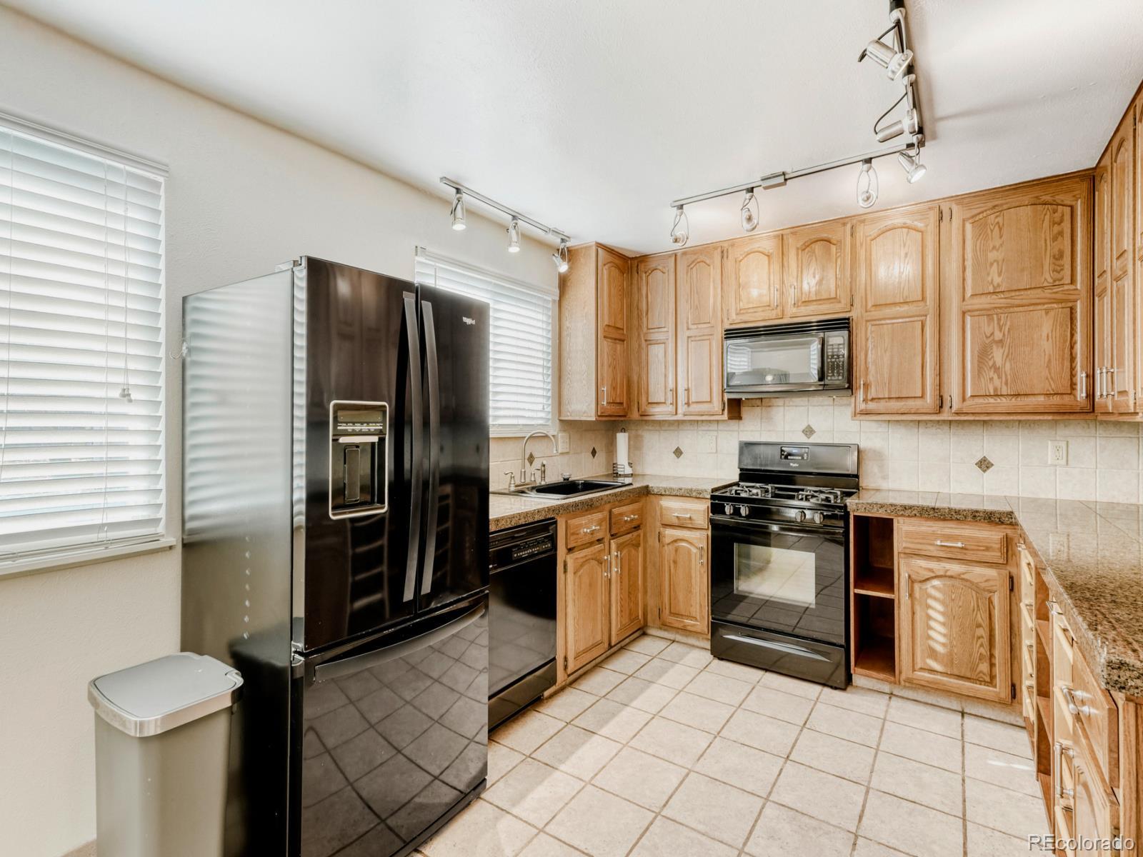 MLS Image #8 for 3196 s olathe way,aurora, Colorado