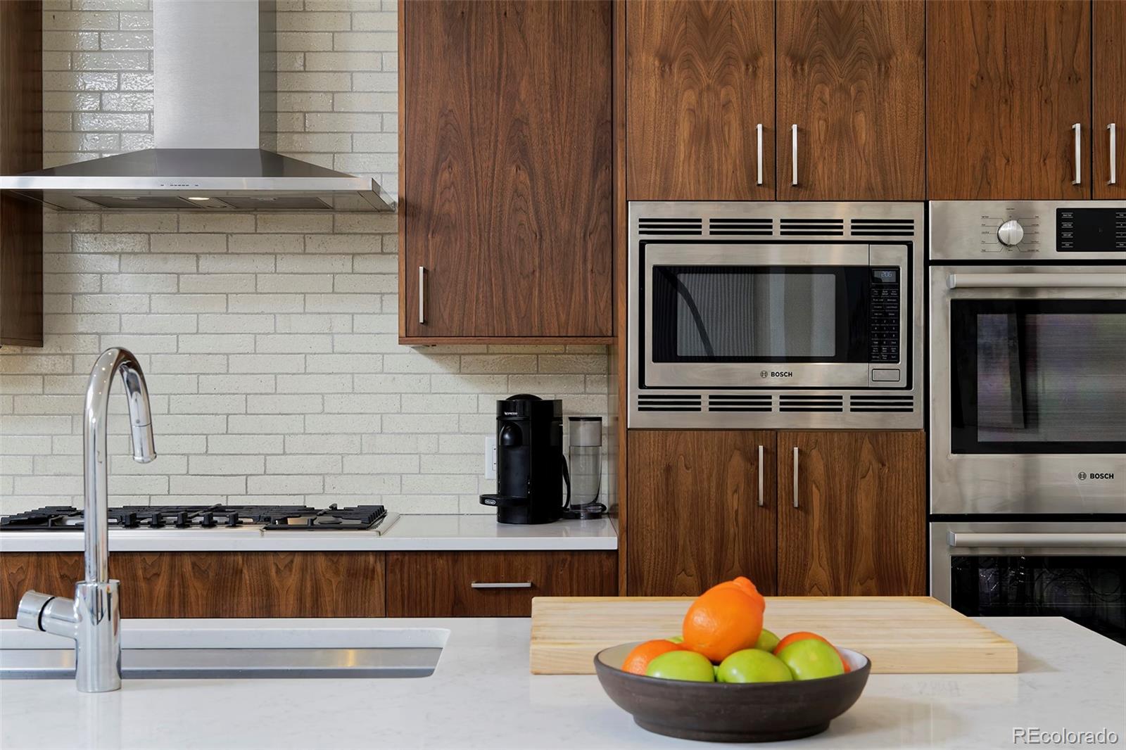 MLS Image #8 for 250  columbine street 509,denver, Colorado