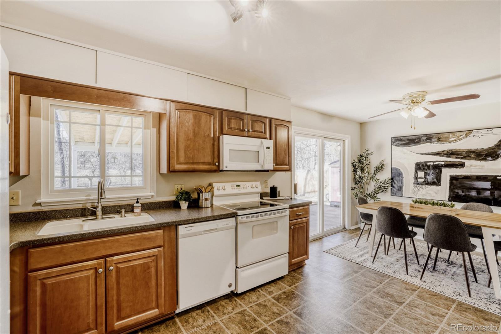 MLS Image #14 for 10710 w 66th avenue,arvada, Colorado