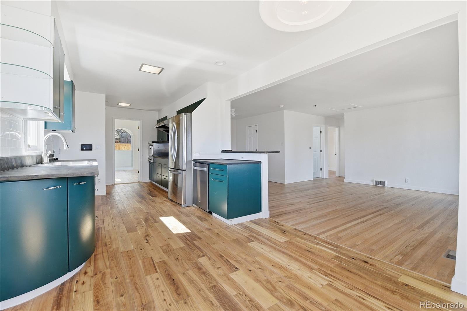 MLS Image #15 for 851 s pecos street,denver, Colorado