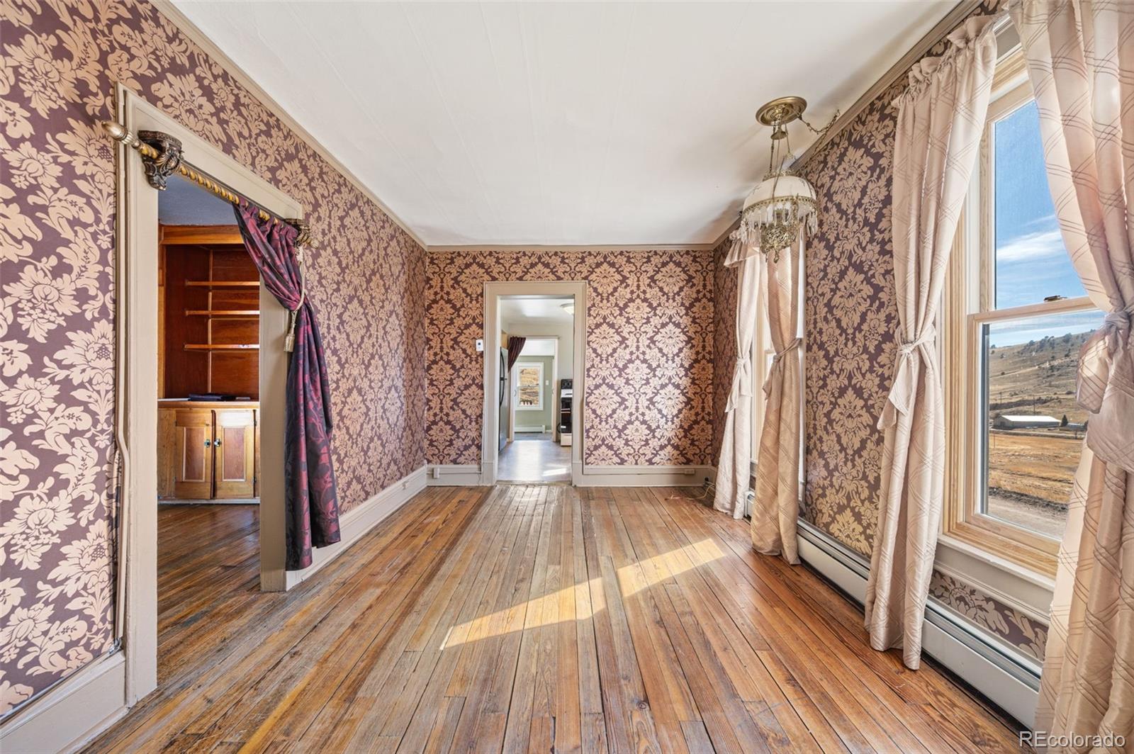 MLS Image #11 for 310 e whiting avenue,cripple creek, Colorado