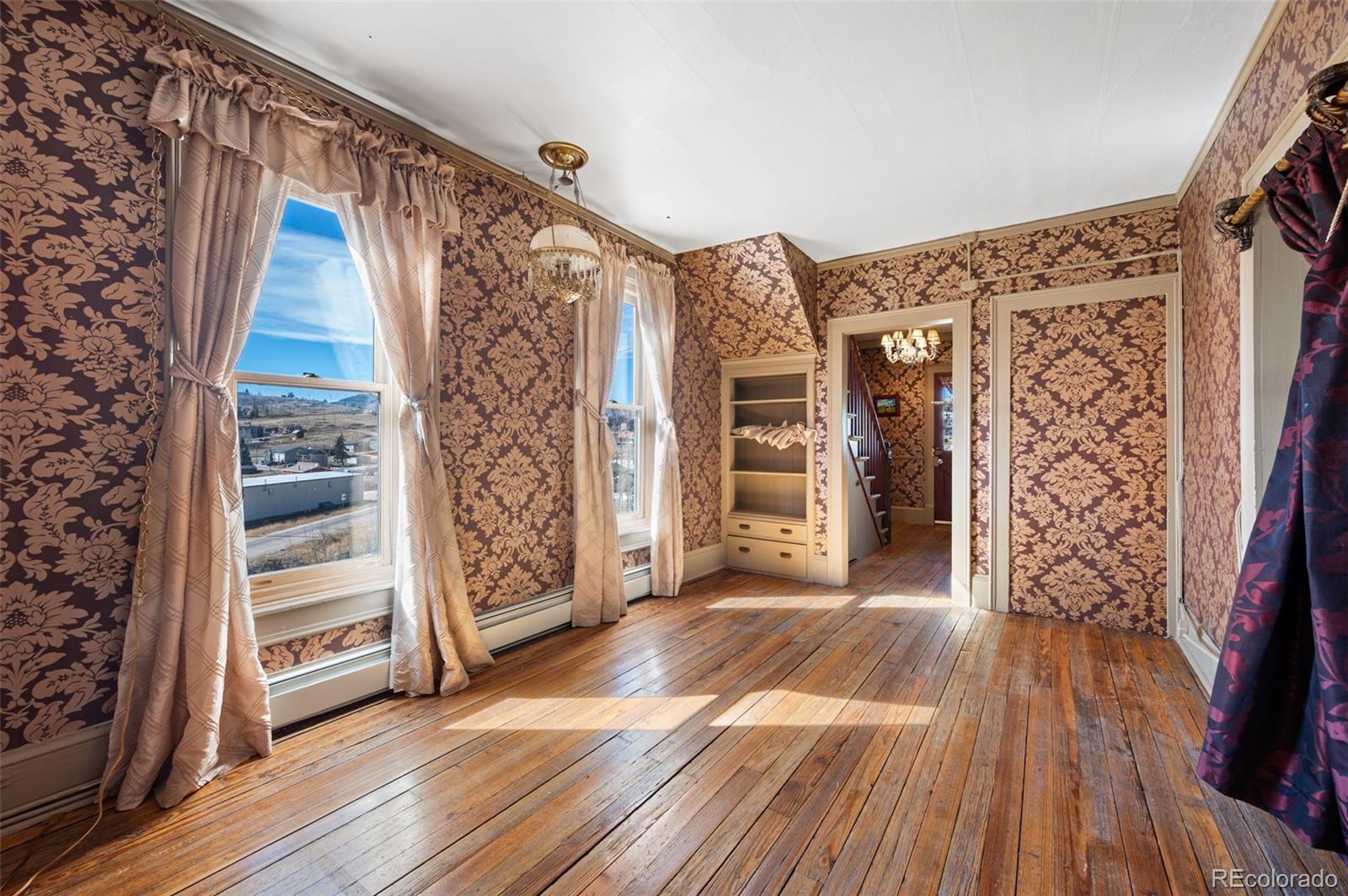 MLS Image #12 for 310 e whiting avenue,cripple creek, Colorado