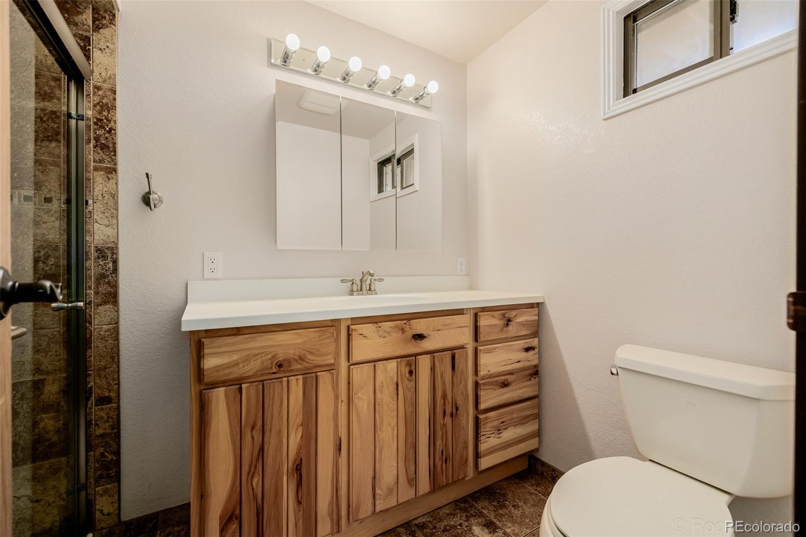 MLS Image #16 for 3525 s brentwood street,denver, Colorado