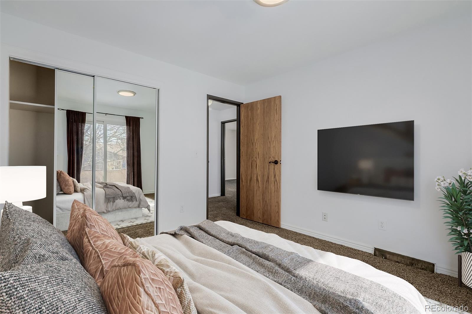 MLS Image #19 for 3525 s brentwood street,denver, Colorado