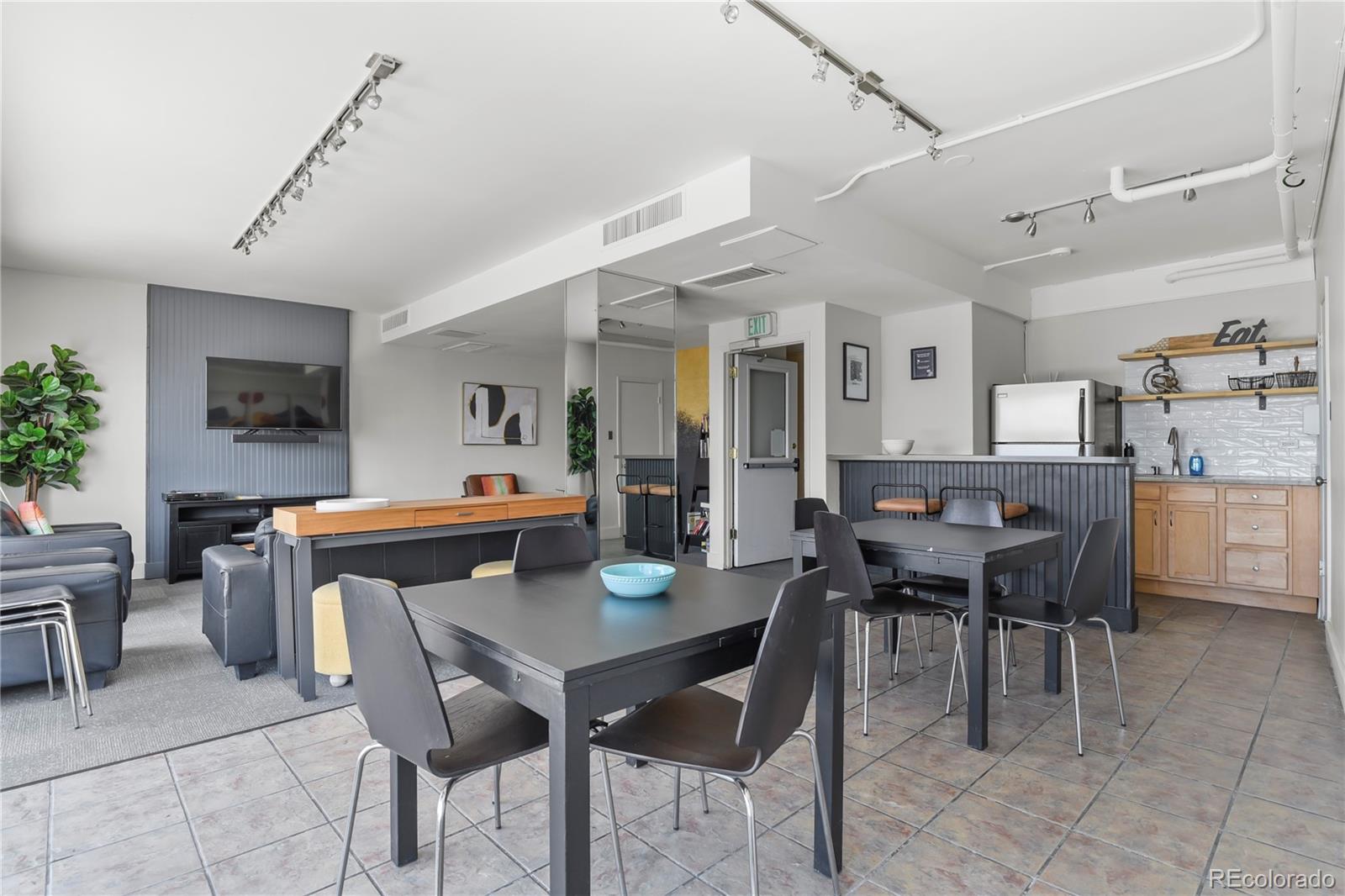 MLS Image #28 for 790 n washington street,denver, Colorado