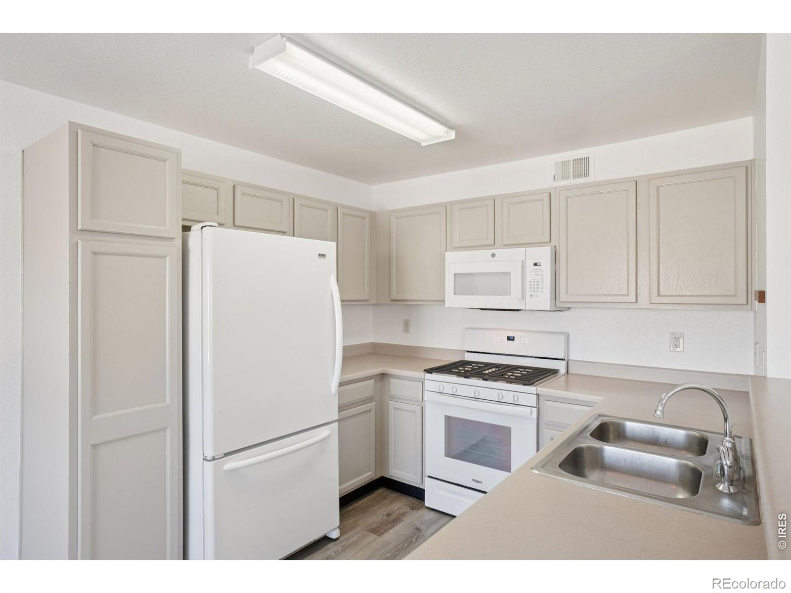 MLS Image #10 for 3002 w elizabeth street,fort collins, Colorado