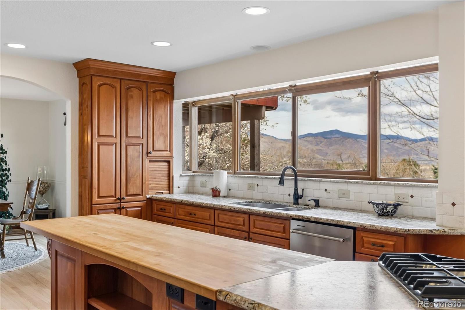 MLS Image #16 for 96  mc intyre circle,golden, Colorado