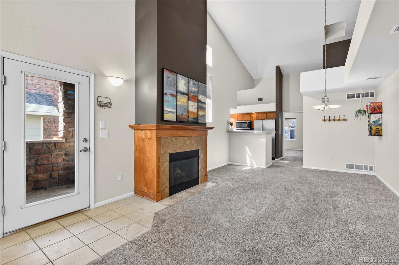 MLS Image #3 for 2551 s bahana circle c,aurora, Colorado