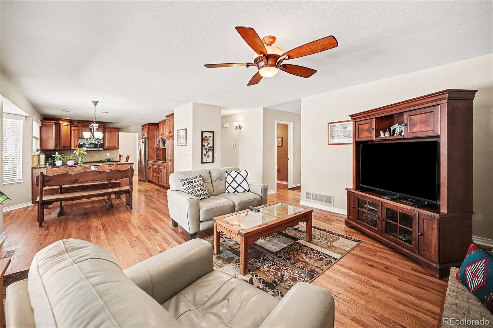 MLS Image #14 for 6454 s nelson way,littleton, Colorado