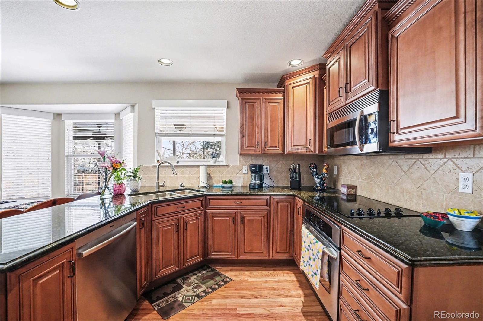 MLS Image #9 for 6454 s nelson way,littleton, Colorado