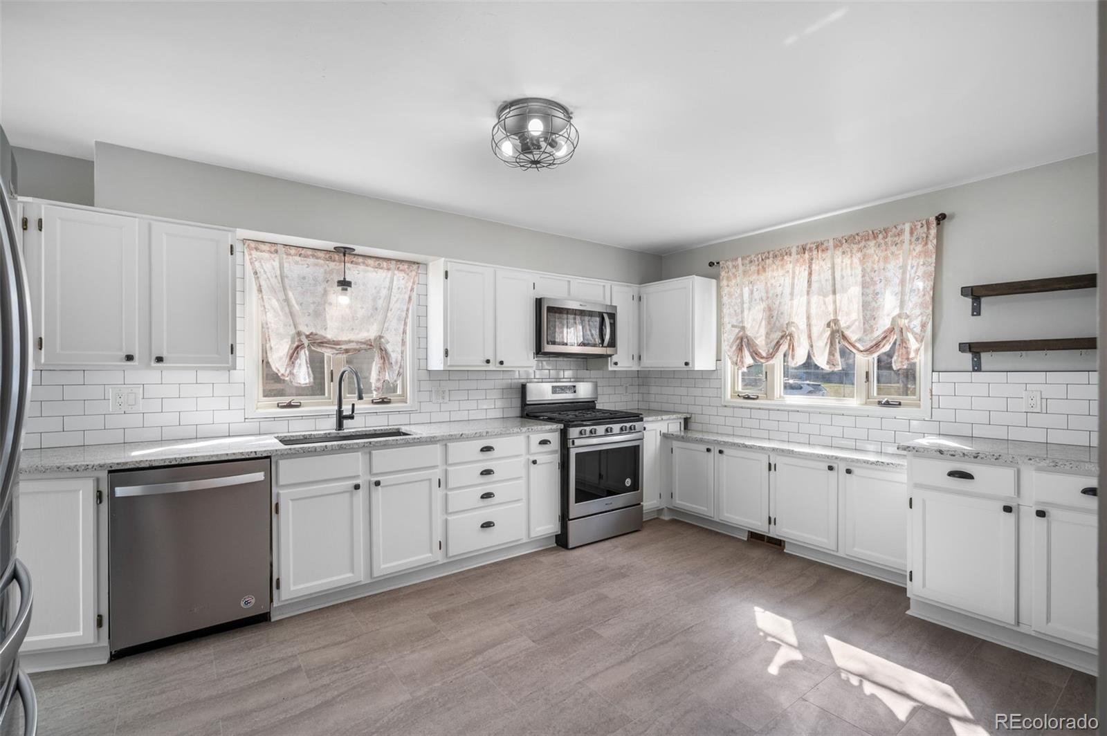 MLS Image #5 for 1024 s hazel court,denver, Colorado