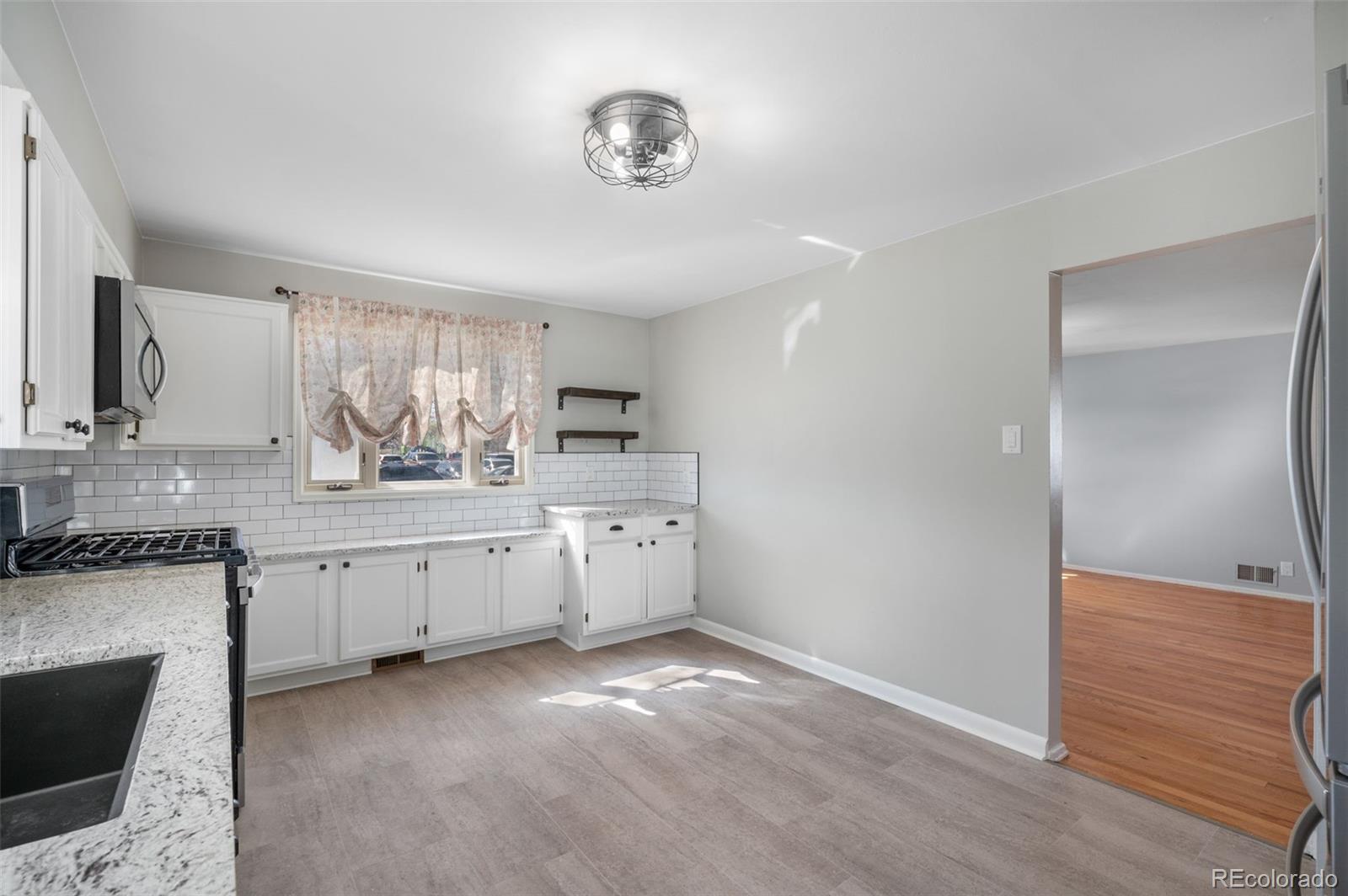 MLS Image #8 for 1024 s hazel court,denver, Colorado