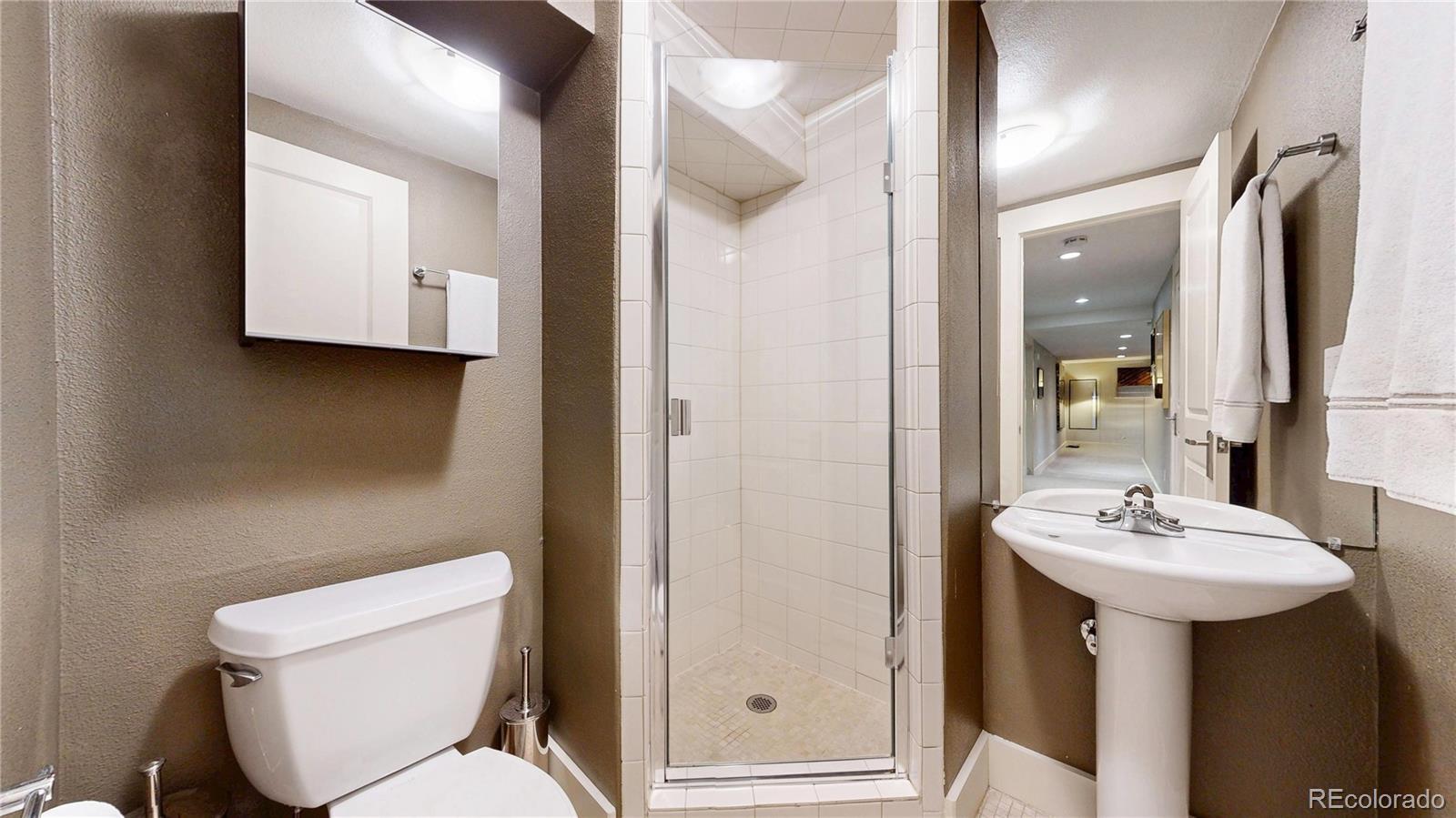 MLS Image #36 for 477  locust street,denver, Colorado