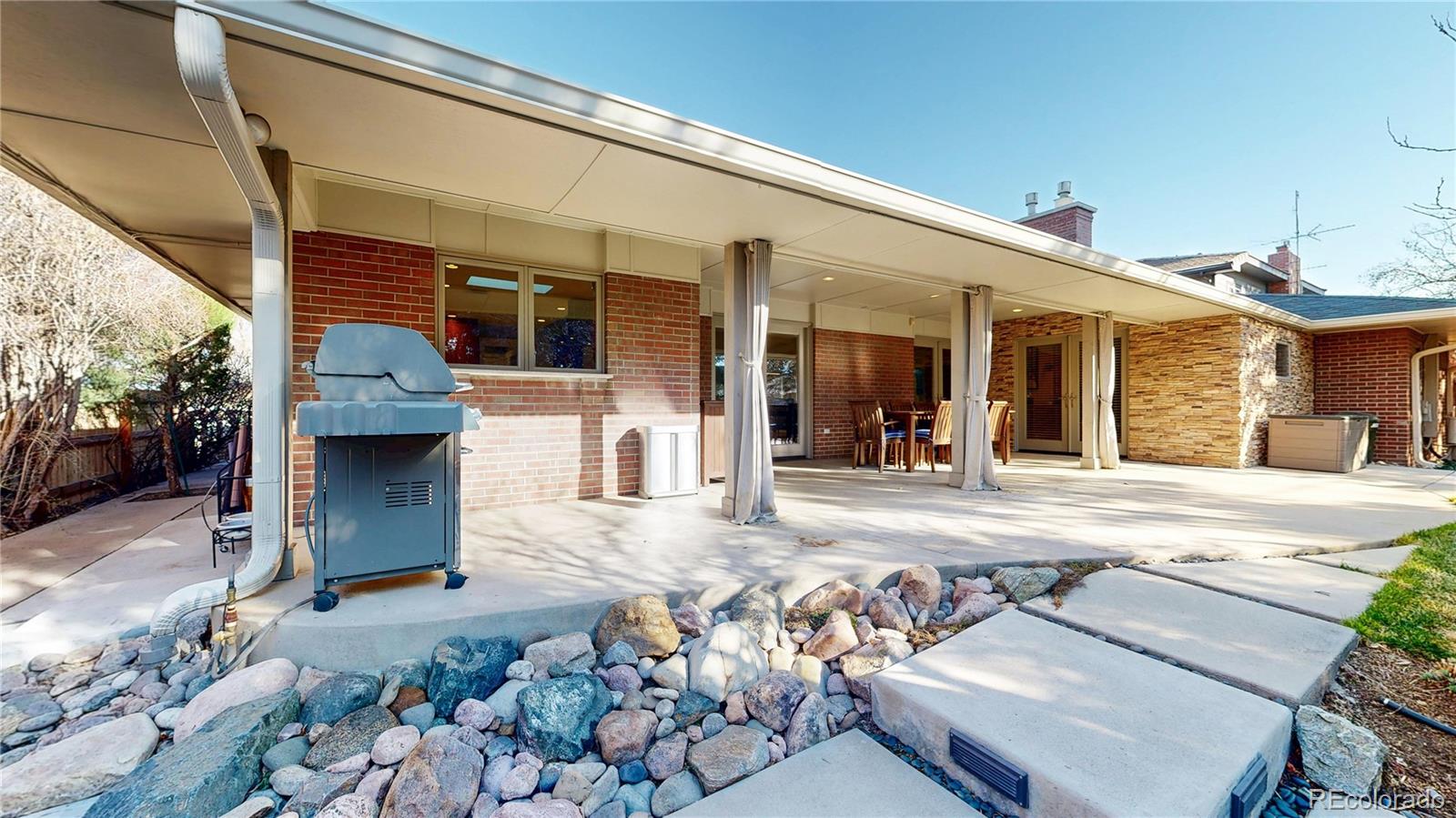 MLS Image #38 for 477  locust street,denver, Colorado