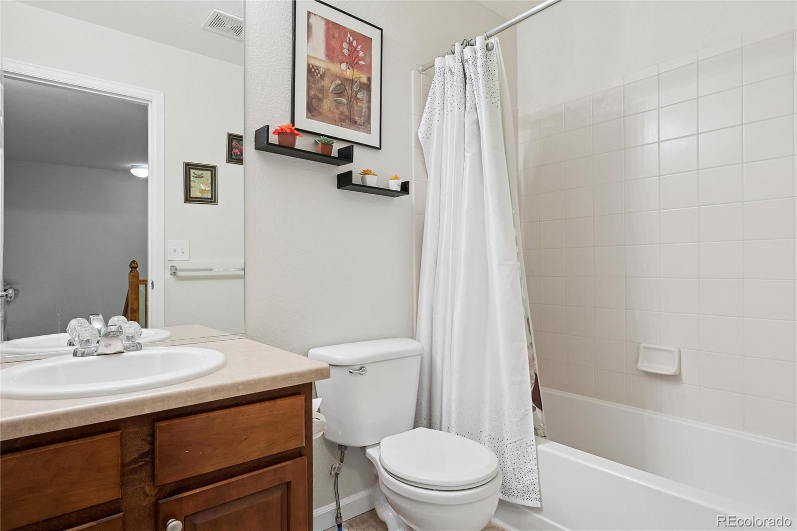 MLS Image #15 for 22735 e ottawa place,aurora, Colorado