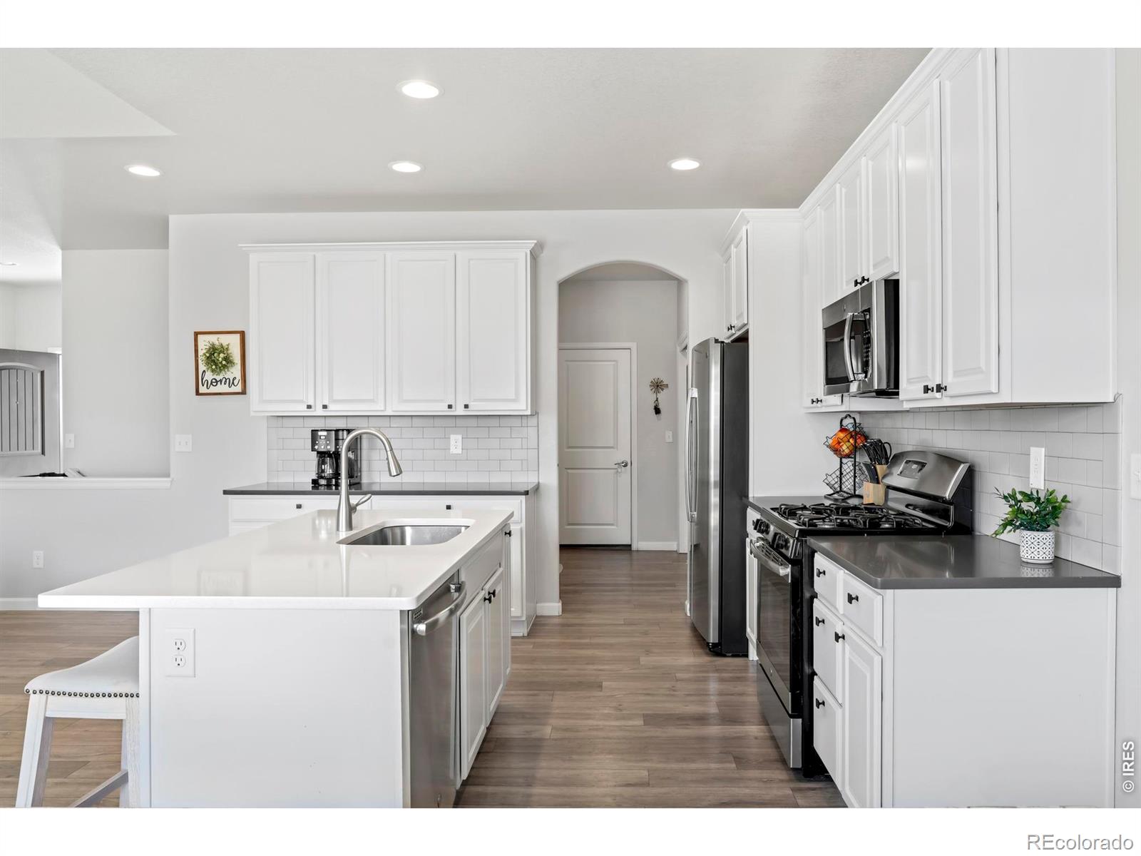 MLS Image #4 for 918 s depot drive,milliken, Colorado