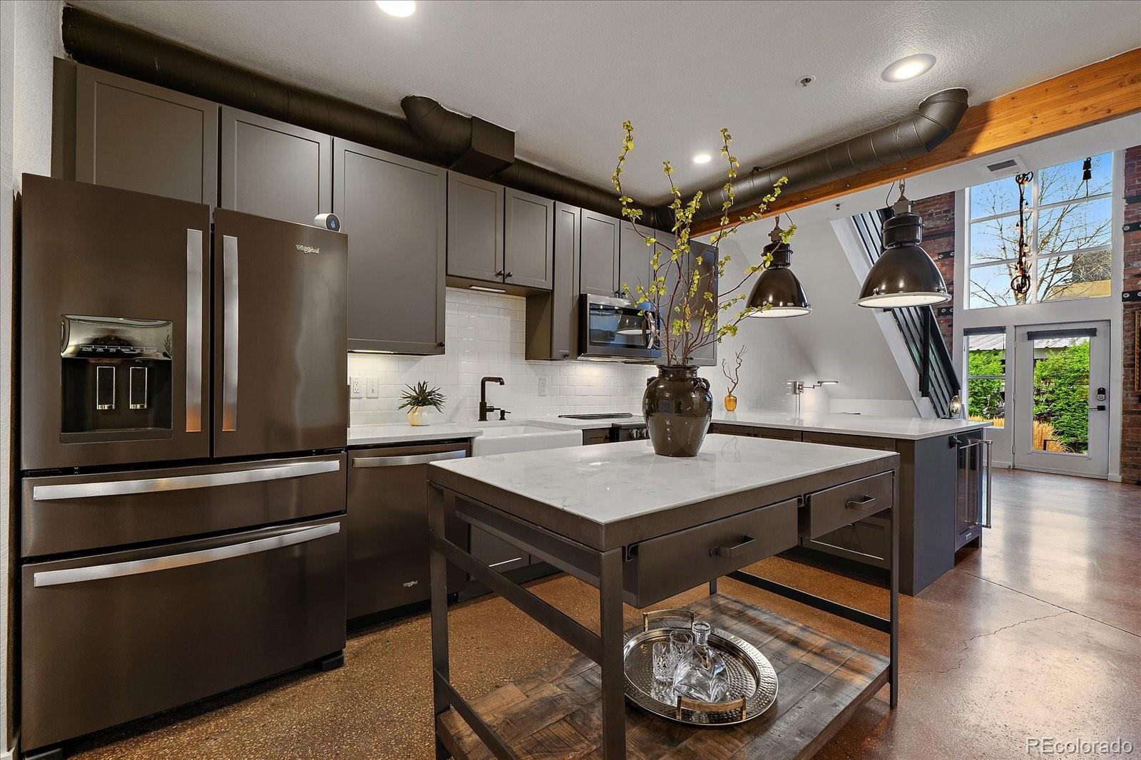 MLS Image #17 for 3033  blake street 123,denver, Colorado