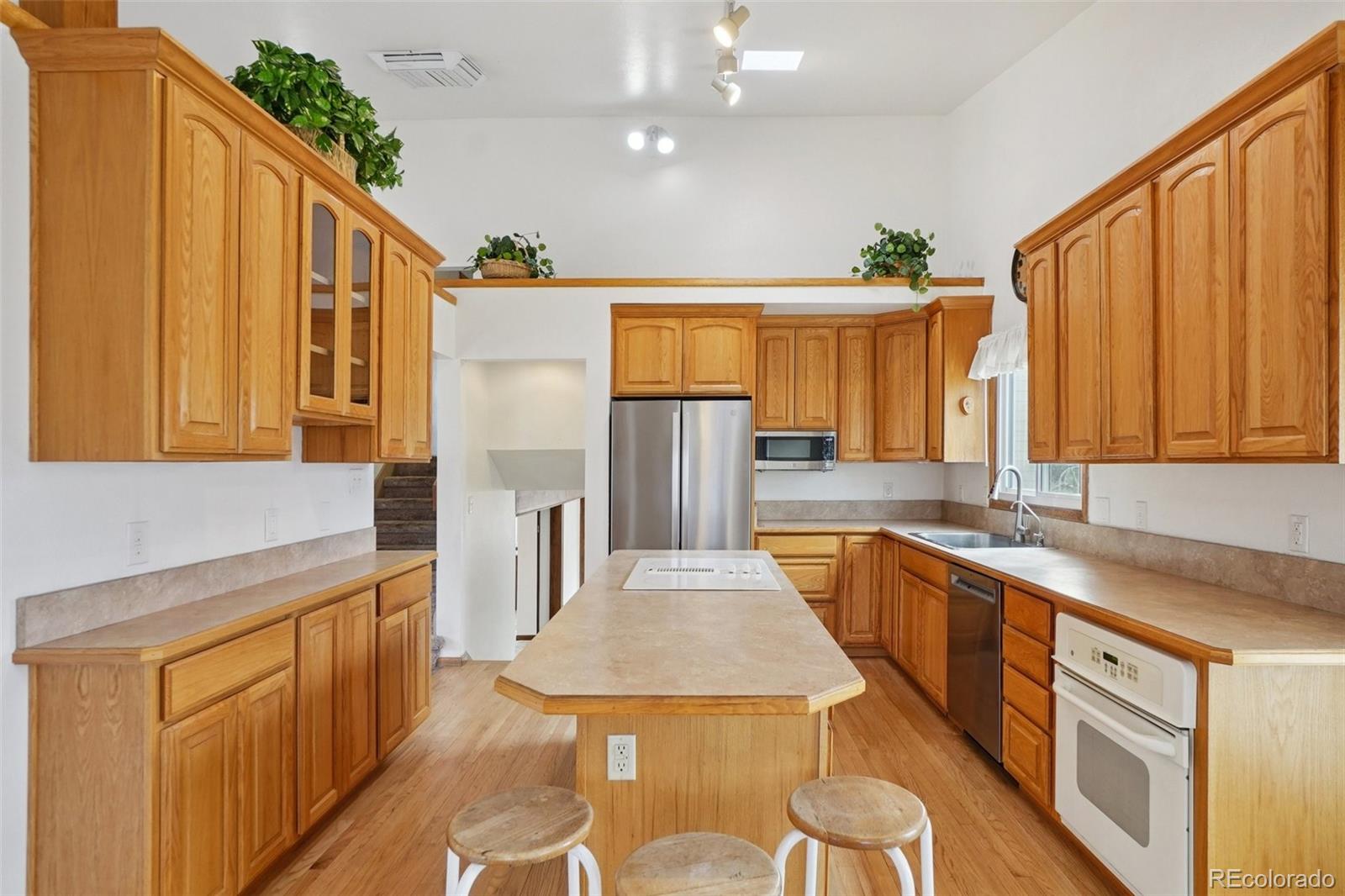 MLS Image #15 for 7640 w meadow drive,littleton, Colorado