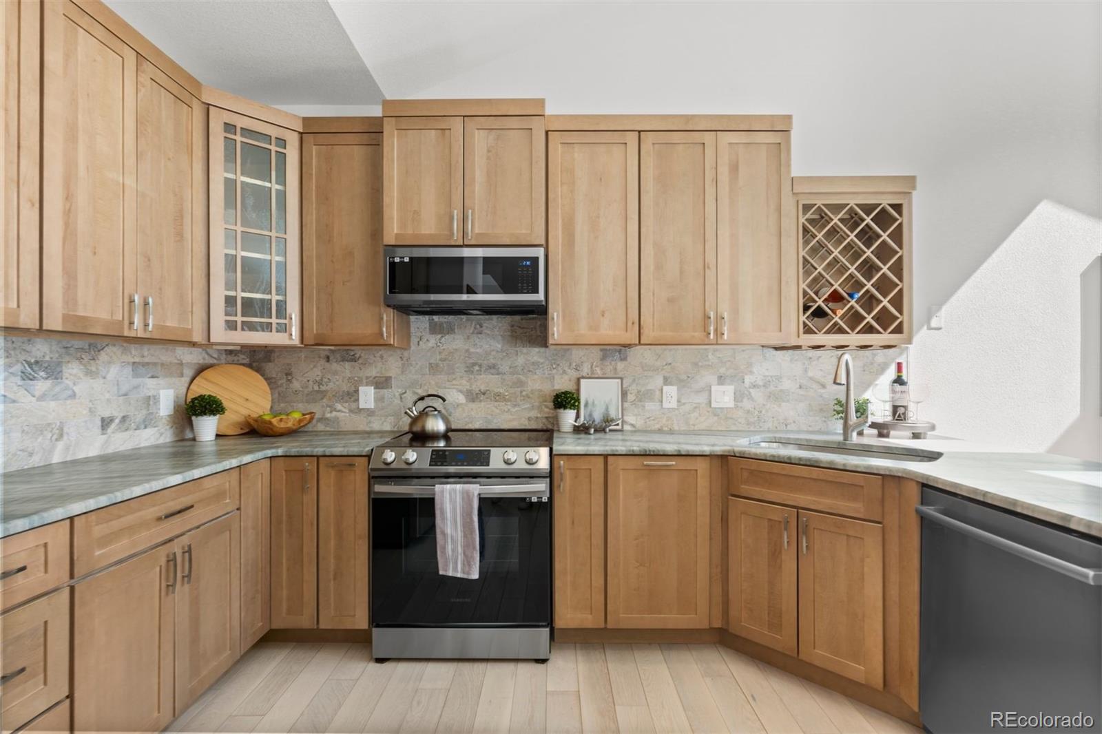 MLS Image #2 for 7592 s monaco way,centennial, Colorado