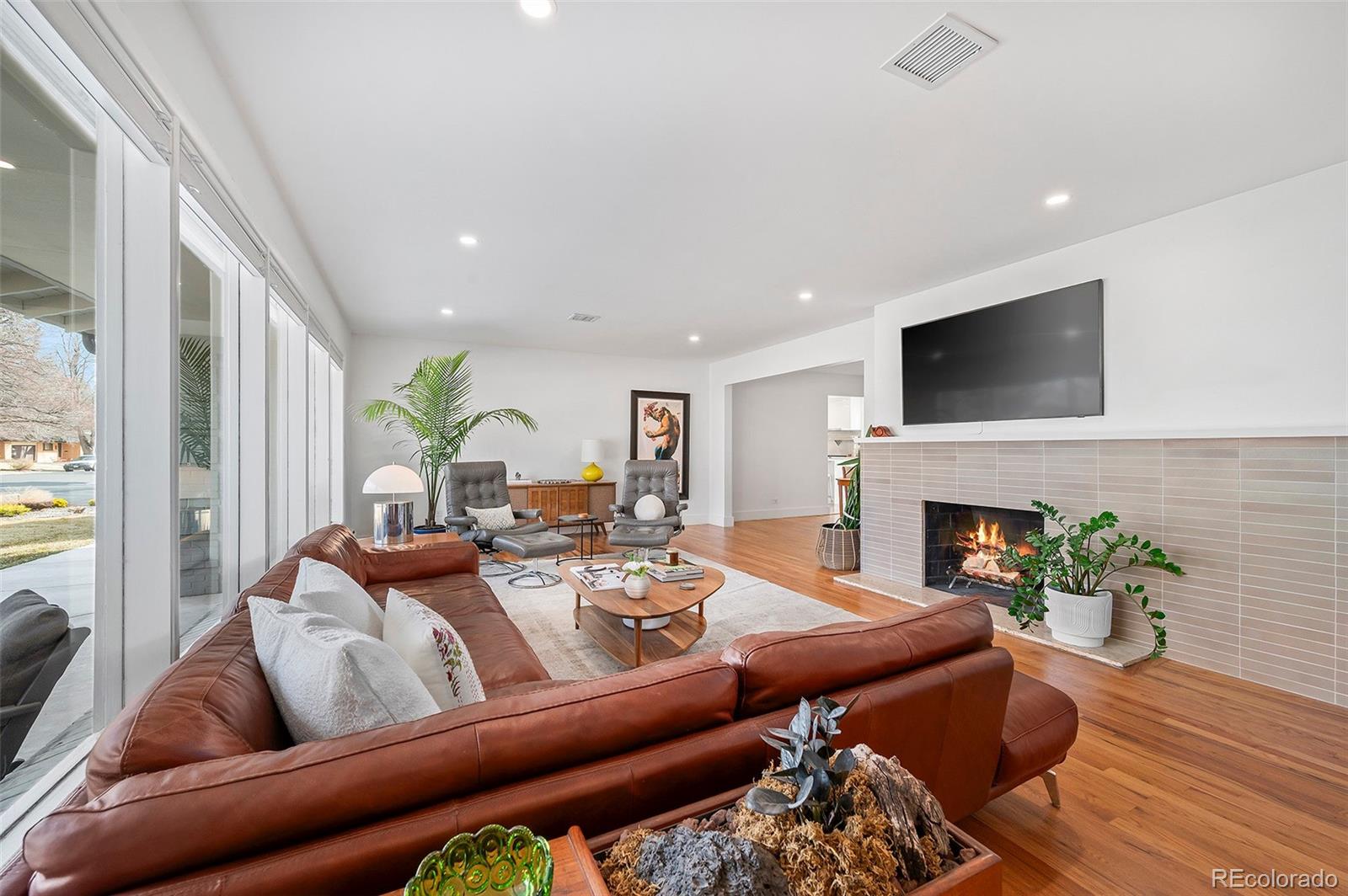 MLS Image #3 for 3187 s dallas court,denver, Colorado