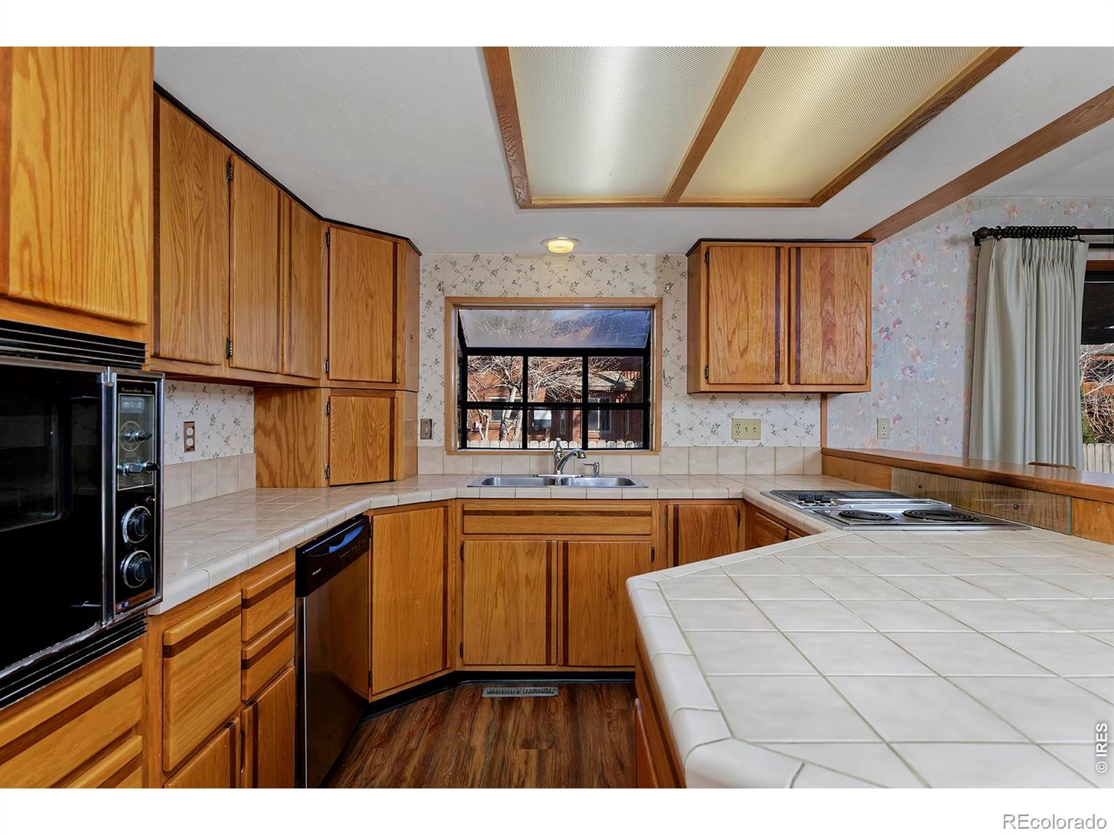 MLS Image #16 for 570 w ash street,louisville, Colorado