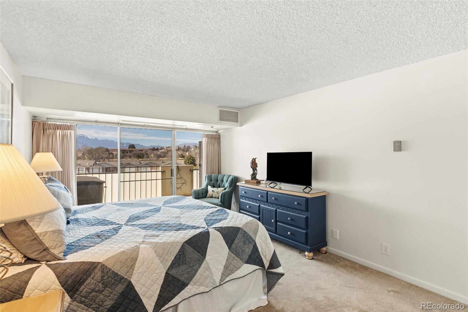 MLS Image #32 for 411  lakewood circle a-212,colorado springs, Colorado