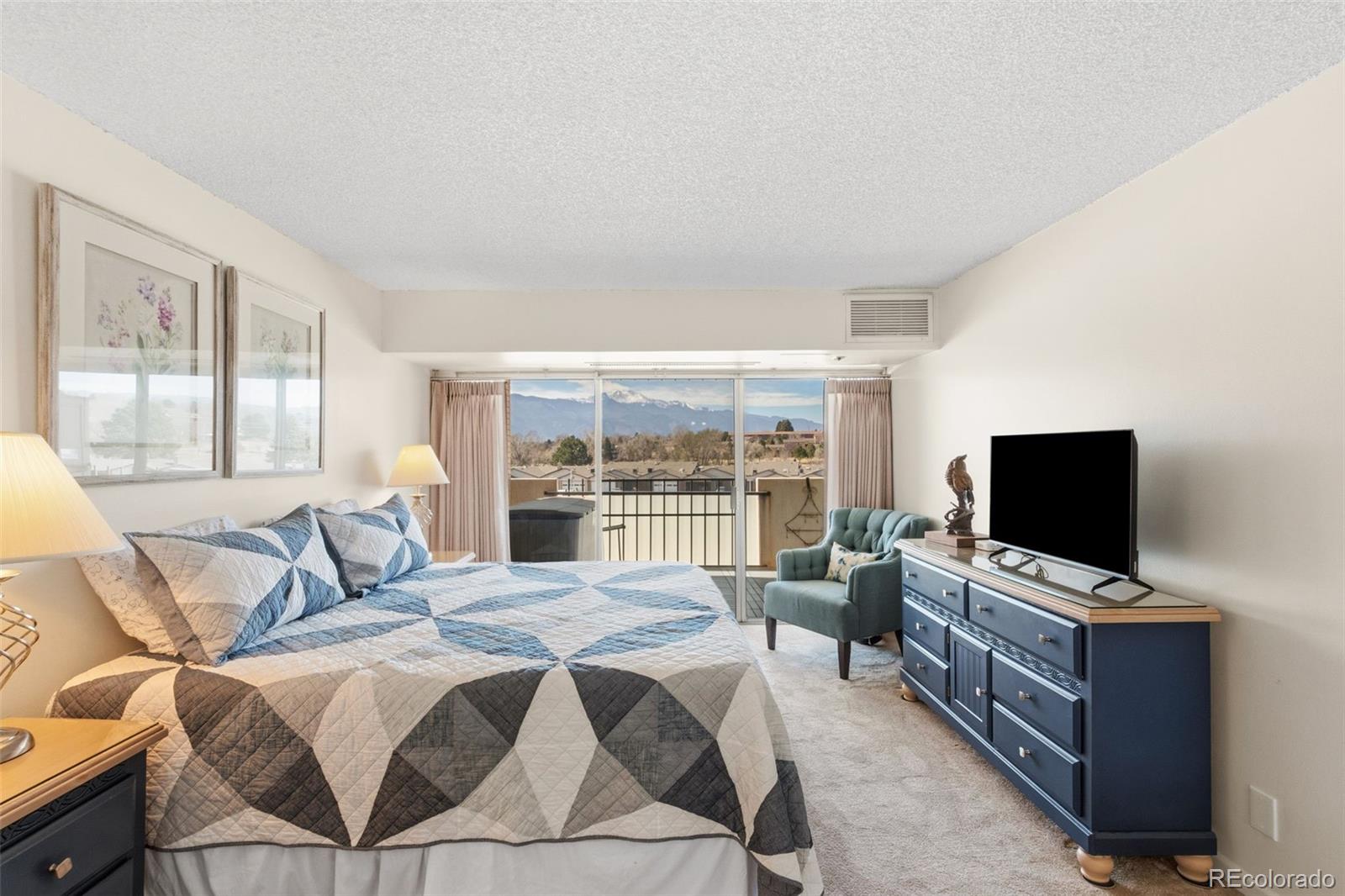 MLS Image #33 for 411  lakewood circle a-212,colorado springs, Colorado