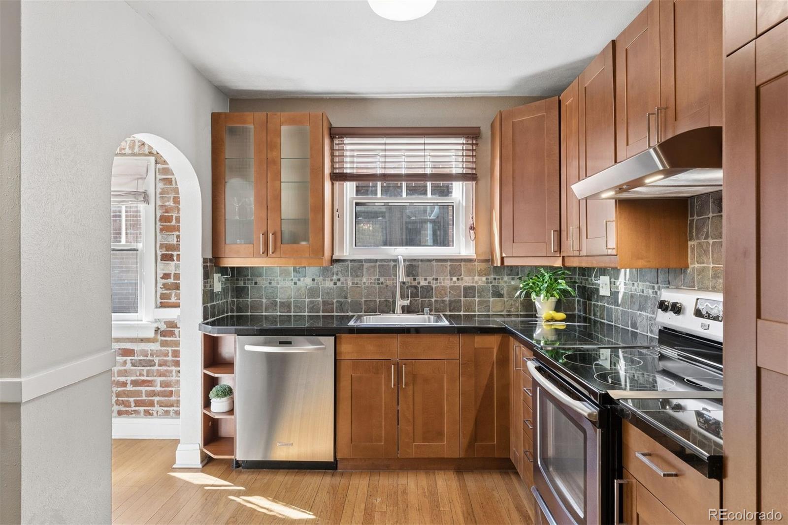MLS Image #17 for 1390  eudora street,denver, Colorado