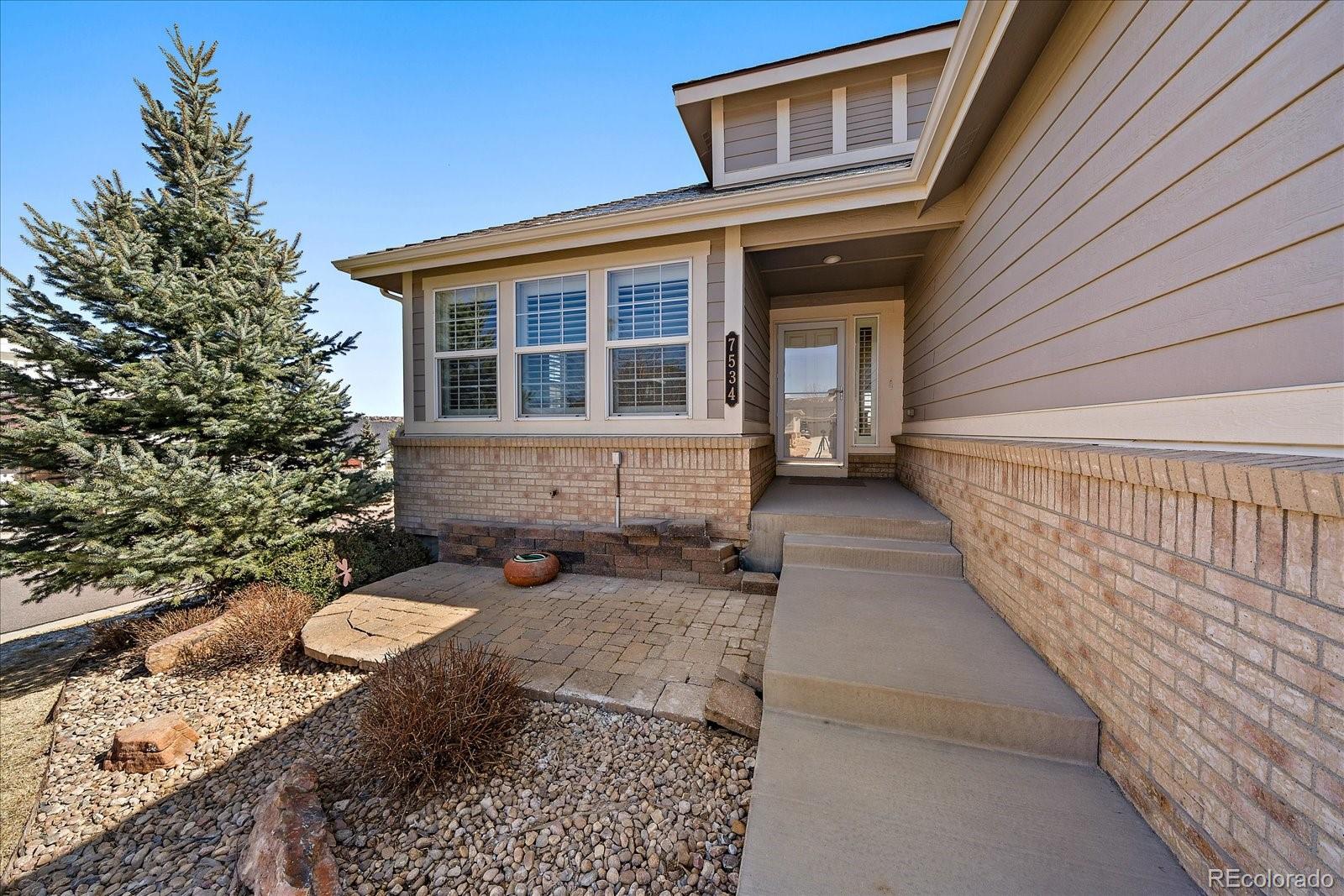 MLS Image #2 for 7534 s addison way,aurora, Colorado