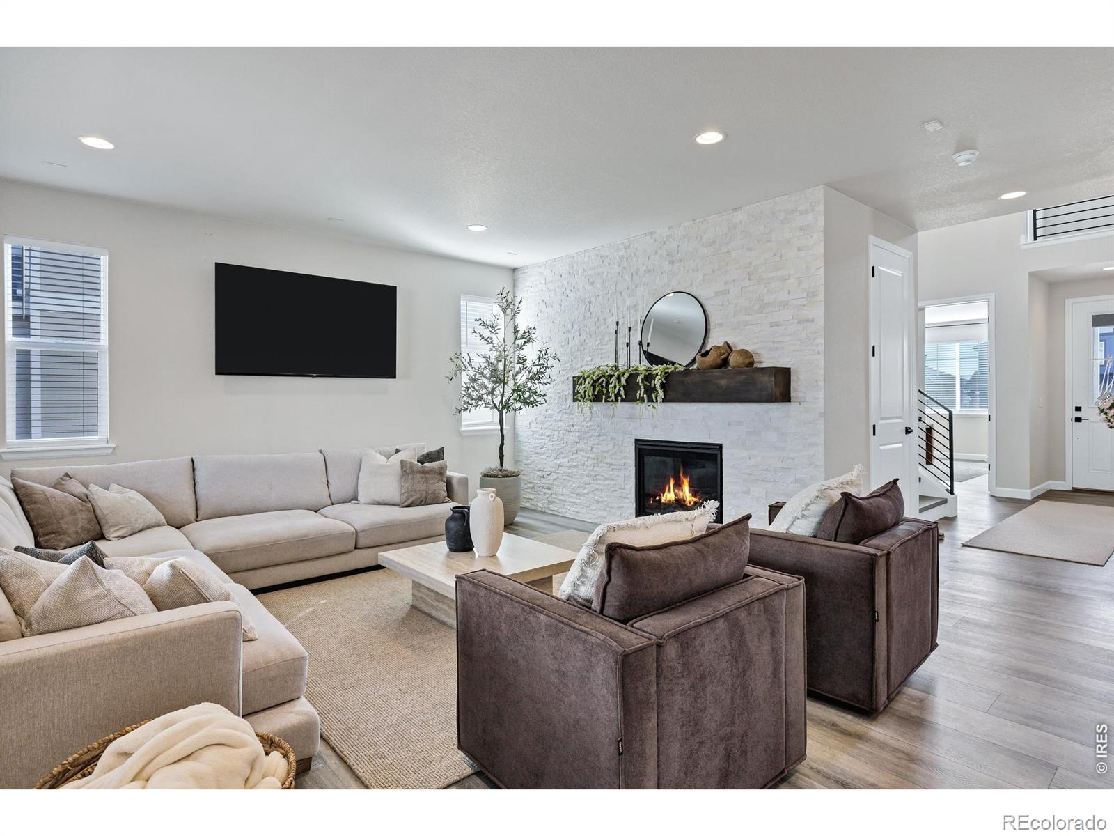 MLS Image #11 for 723  alpine ridge street,erie, Colorado
