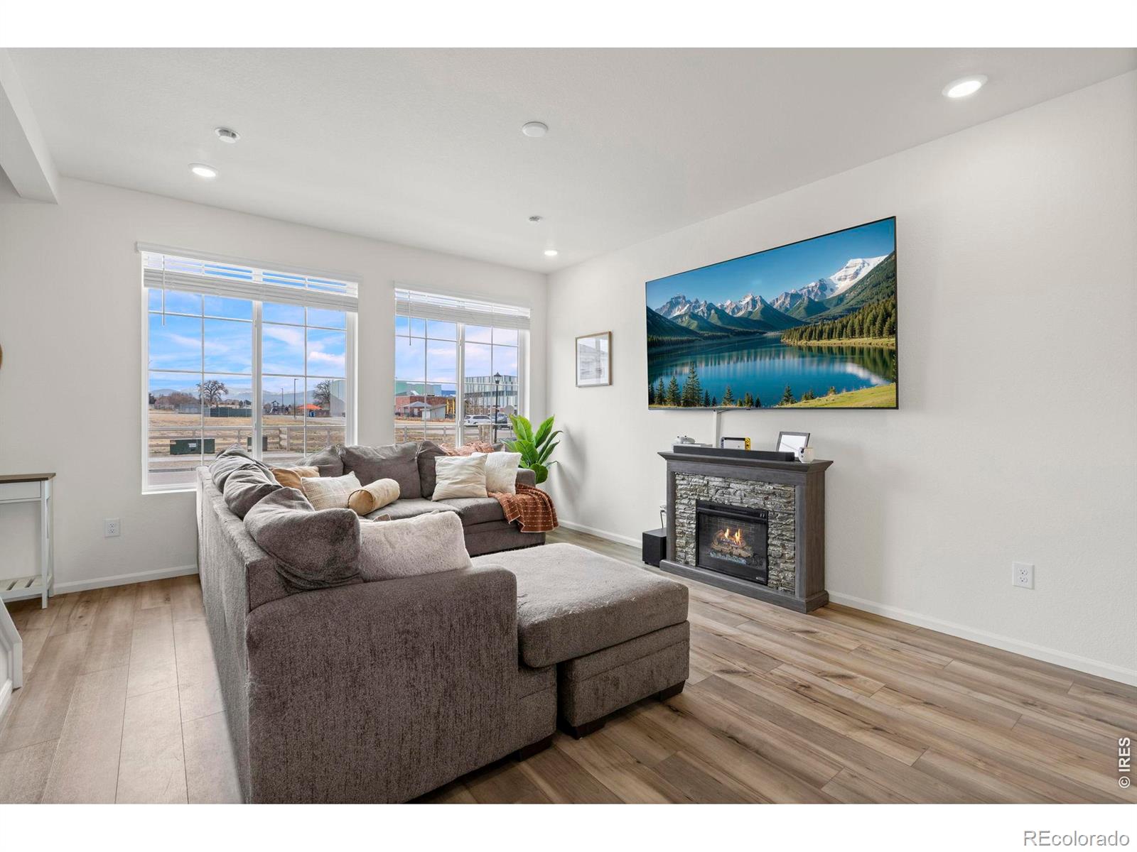 MLS Image #2 for 3461  barkwood drive,johnstown, Colorado