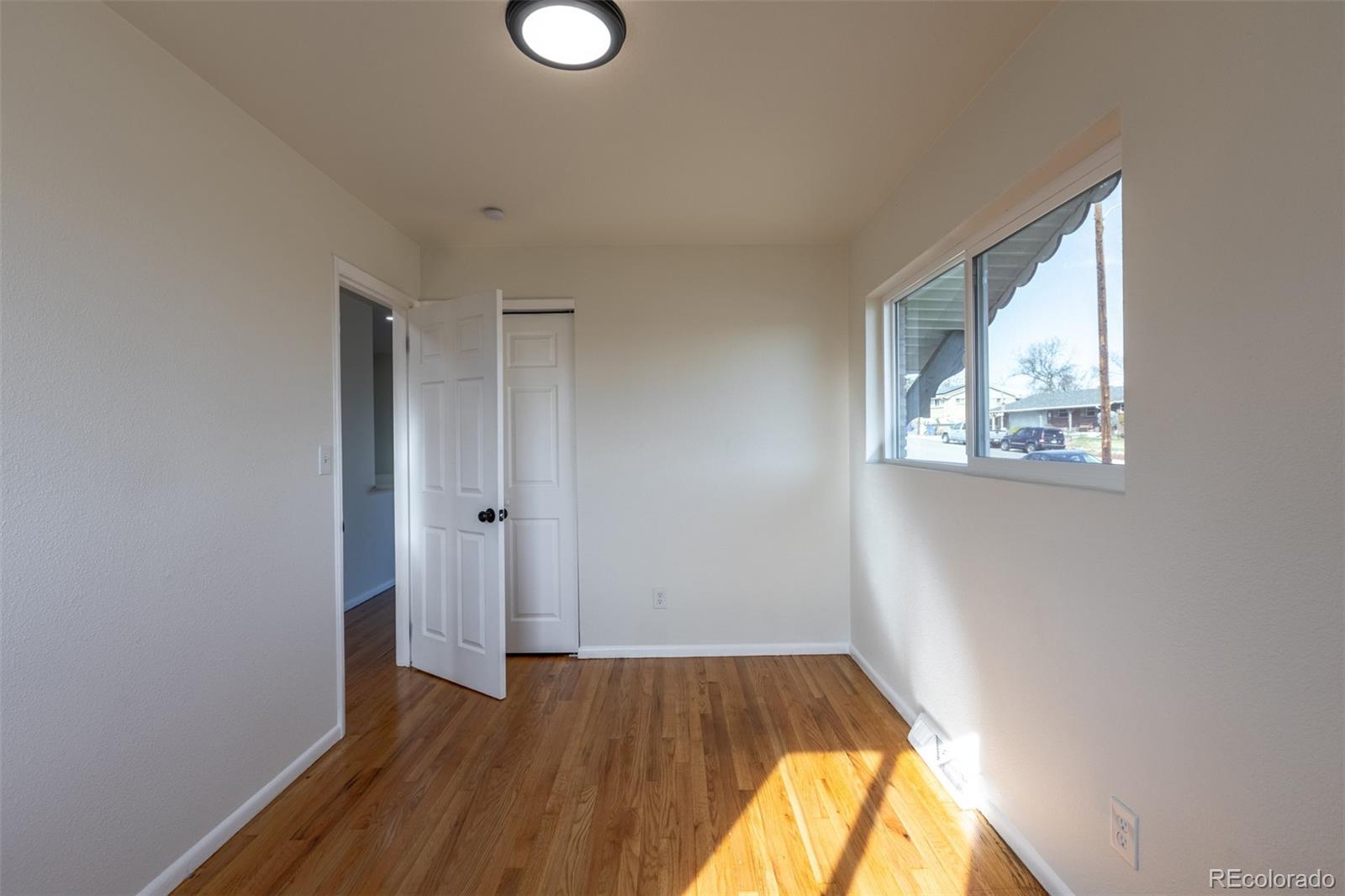 MLS Image #13 for 20 w marigold drive,denver, Colorado