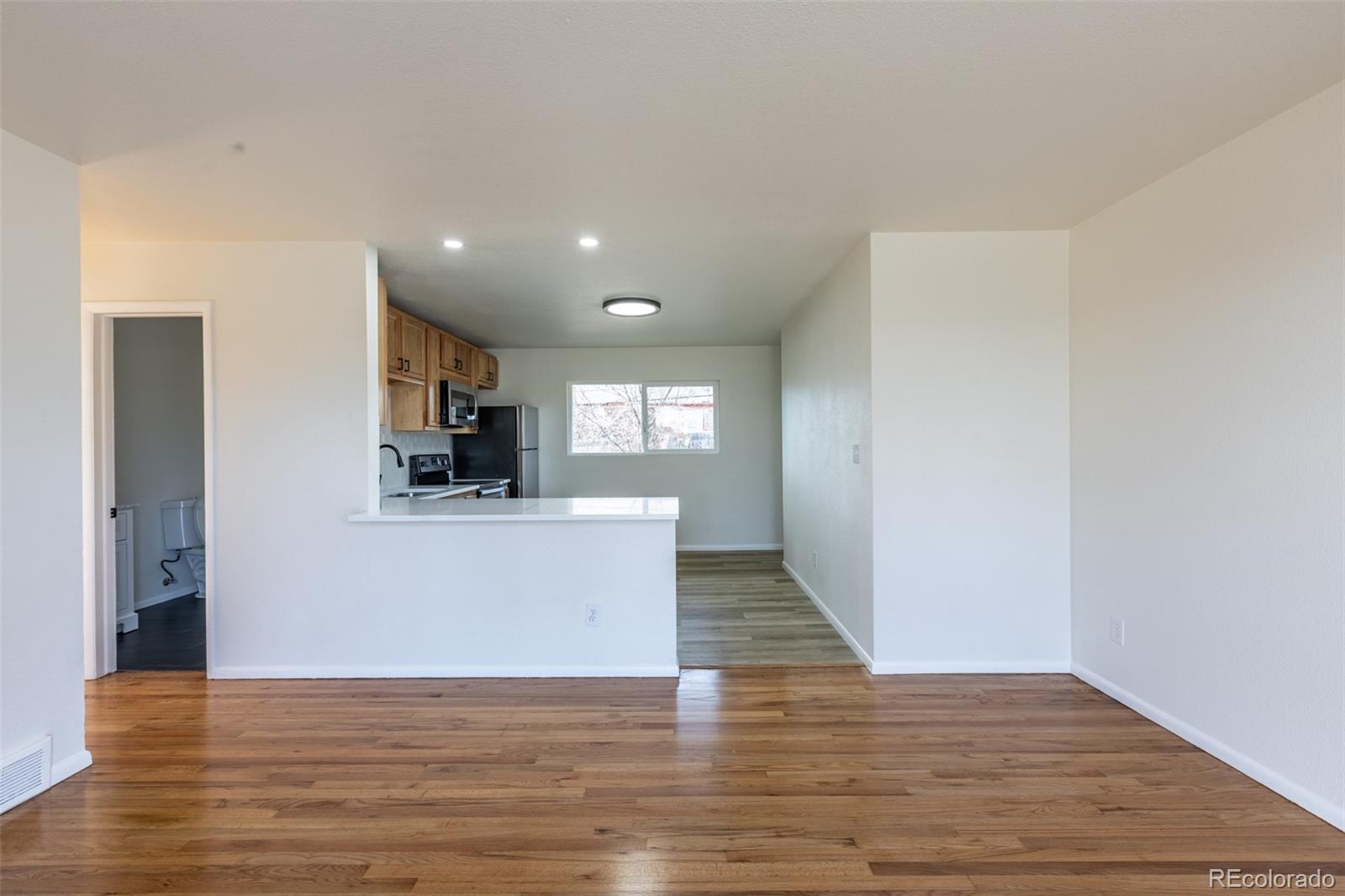 MLS Image #9 for 20 w marigold drive,denver, Colorado