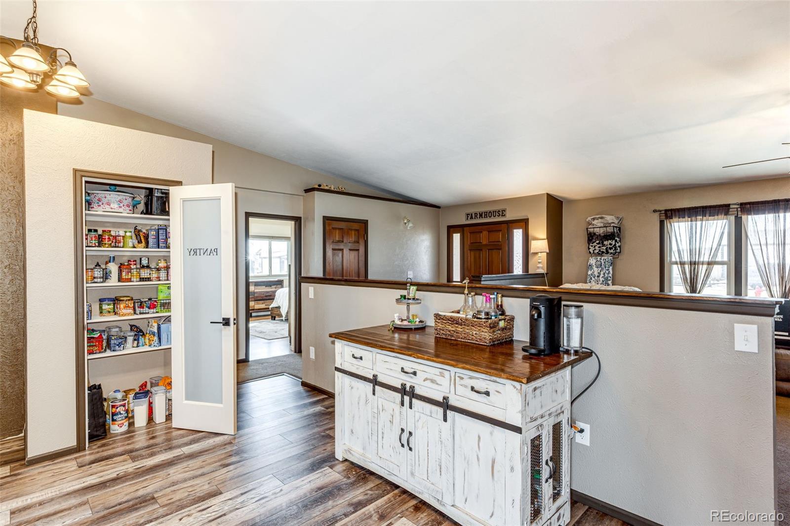 MLS Image #10 for 283 e 3rd place,byers, Colorado