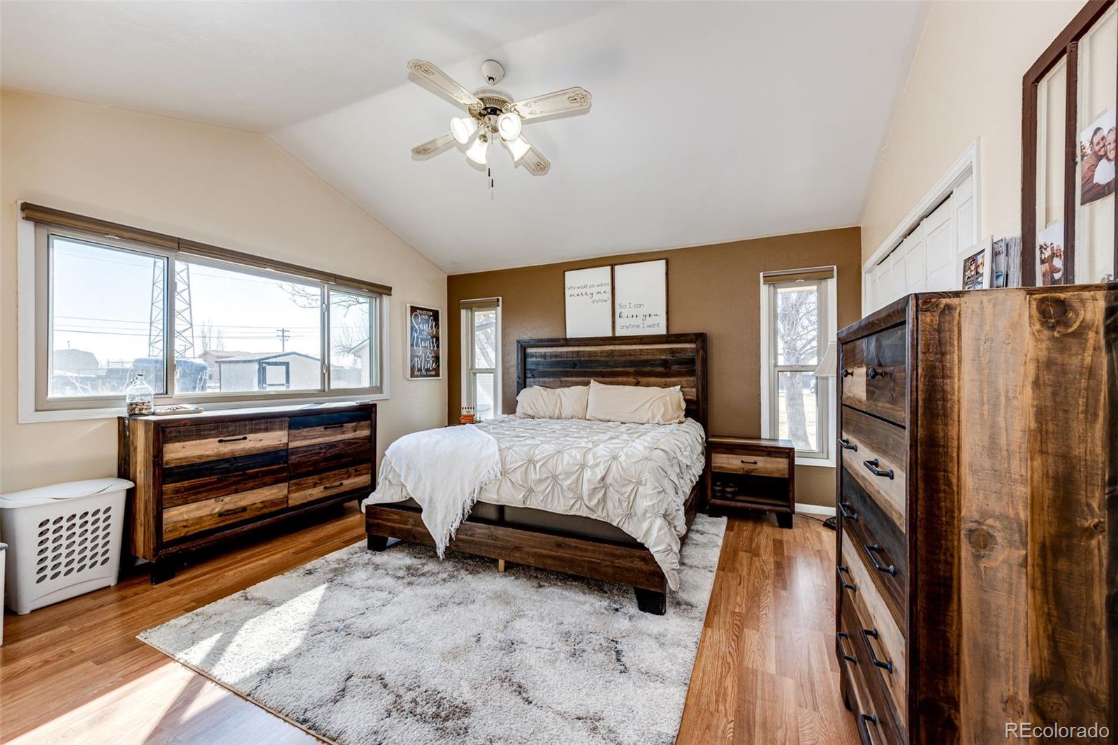 MLS Image #14 for 283 e 3rd place,byers, Colorado