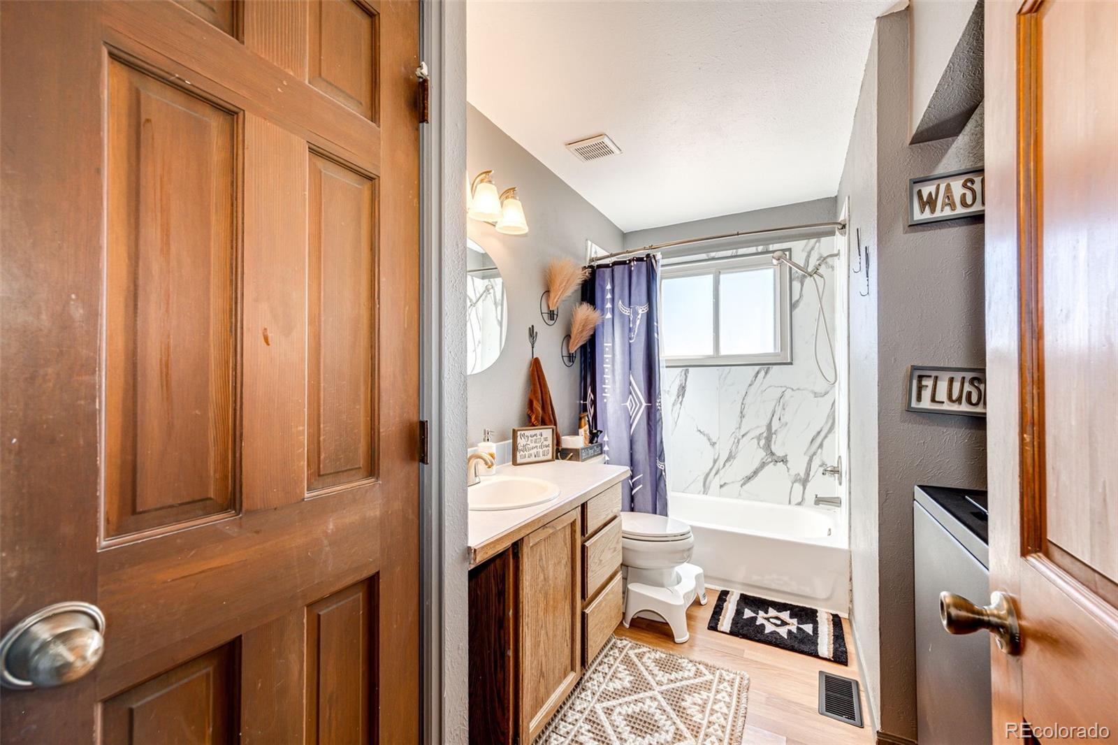 MLS Image #20 for 283 e 3rd place,byers, Colorado