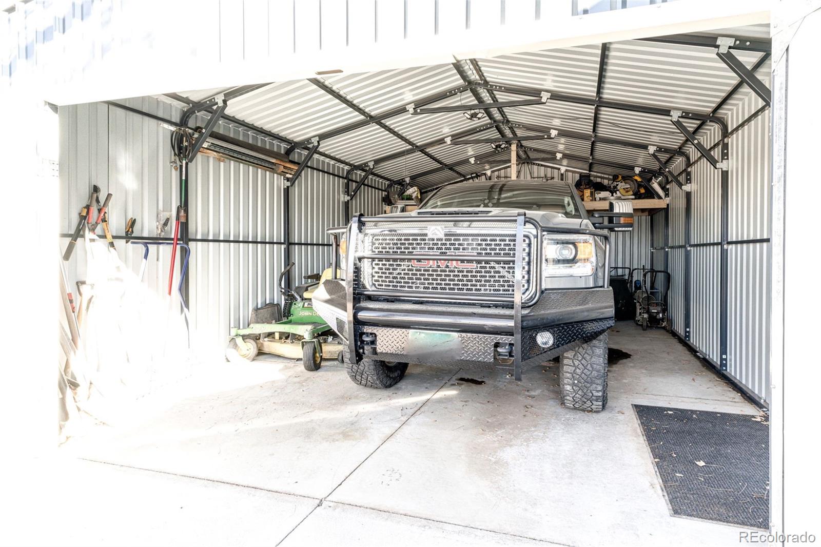 MLS Image #22 for 283 e 3rd place,byers, Colorado