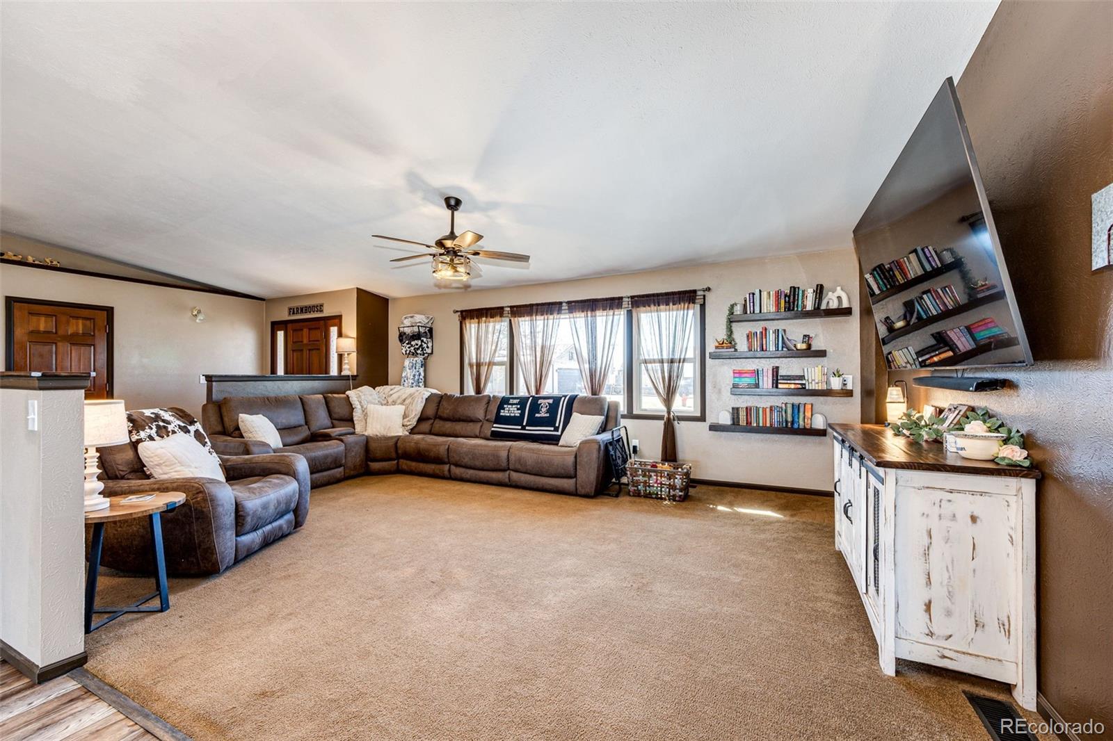 MLS Image #8 for 283 e 3rd place,byers, Colorado