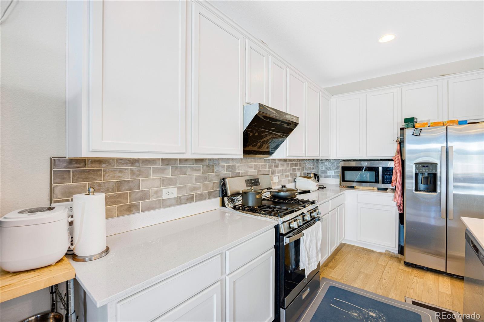 MLS Image #13 for 27695 e byers place,aurora, Colorado