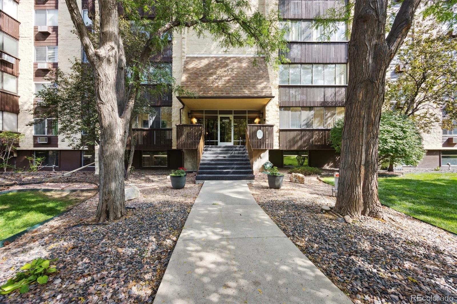 MLS Image #5 for 6930 e girard avenue,denver, Colorado