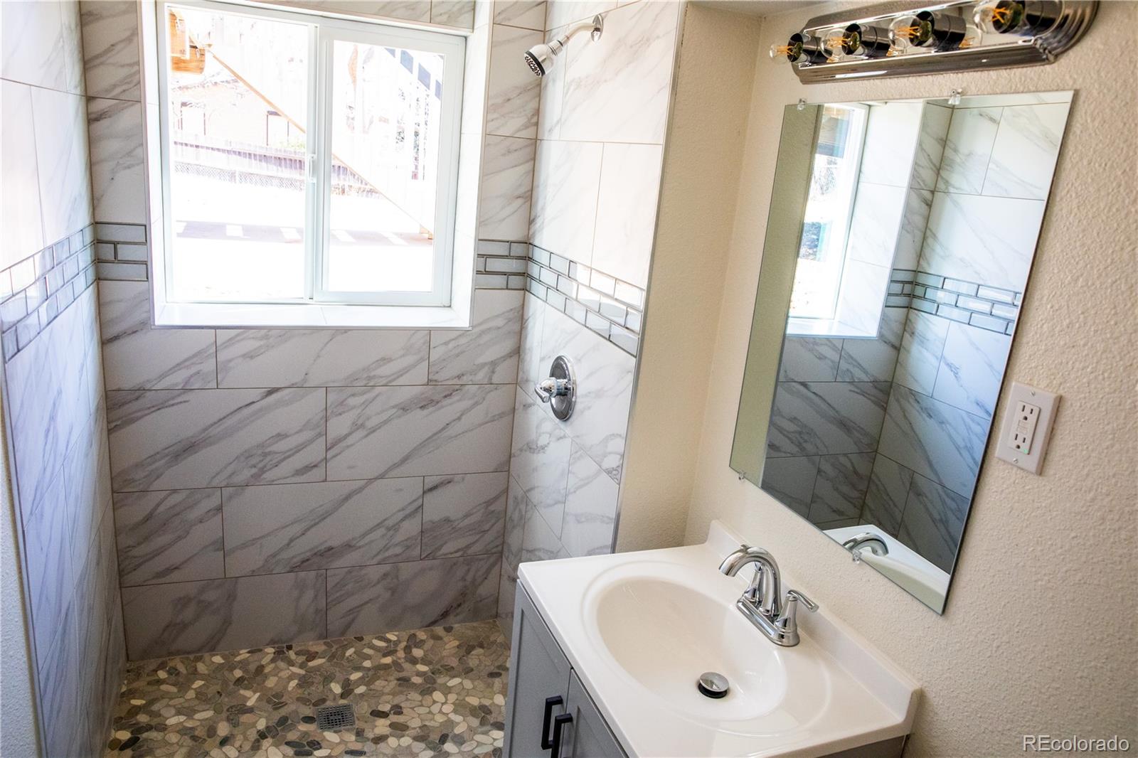 MLS Image #12 for 972 s quail way,lakewood, Colorado