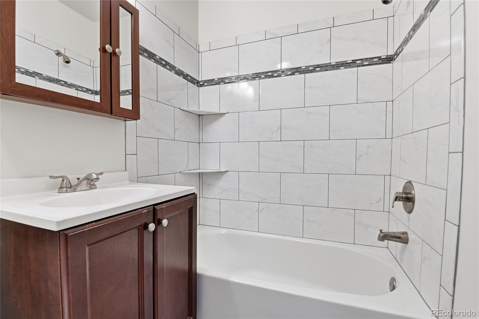 MLS Image #10 for 11950 w alameda parkway,lakewood, Colorado