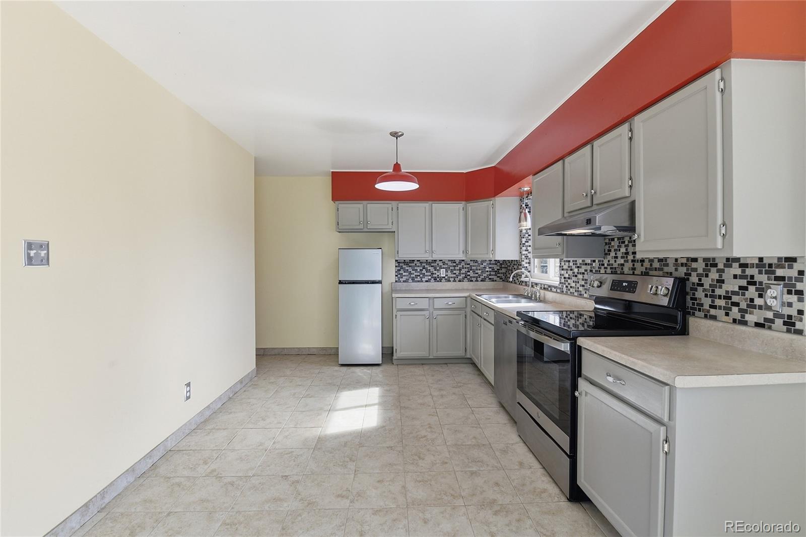 MLS Image #22 for 11950 w alameda parkway,lakewood, Colorado