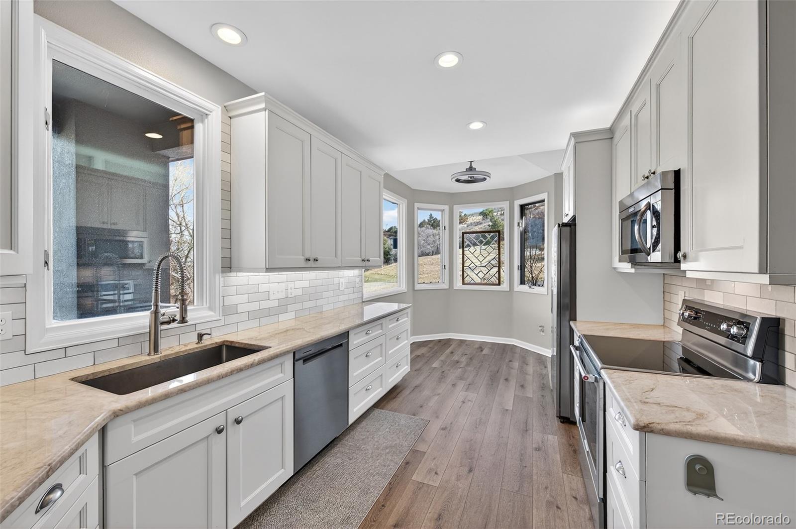 MLS Image #10 for 6685  bright water trail,littleton, Colorado